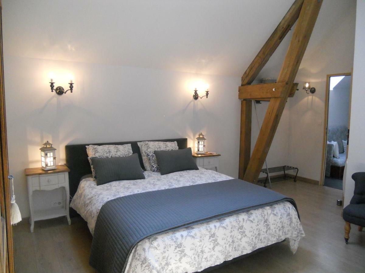 Les Mille Et Une Pierres Bed and Breakfast Mareuil-le-Port Buitenkant foto