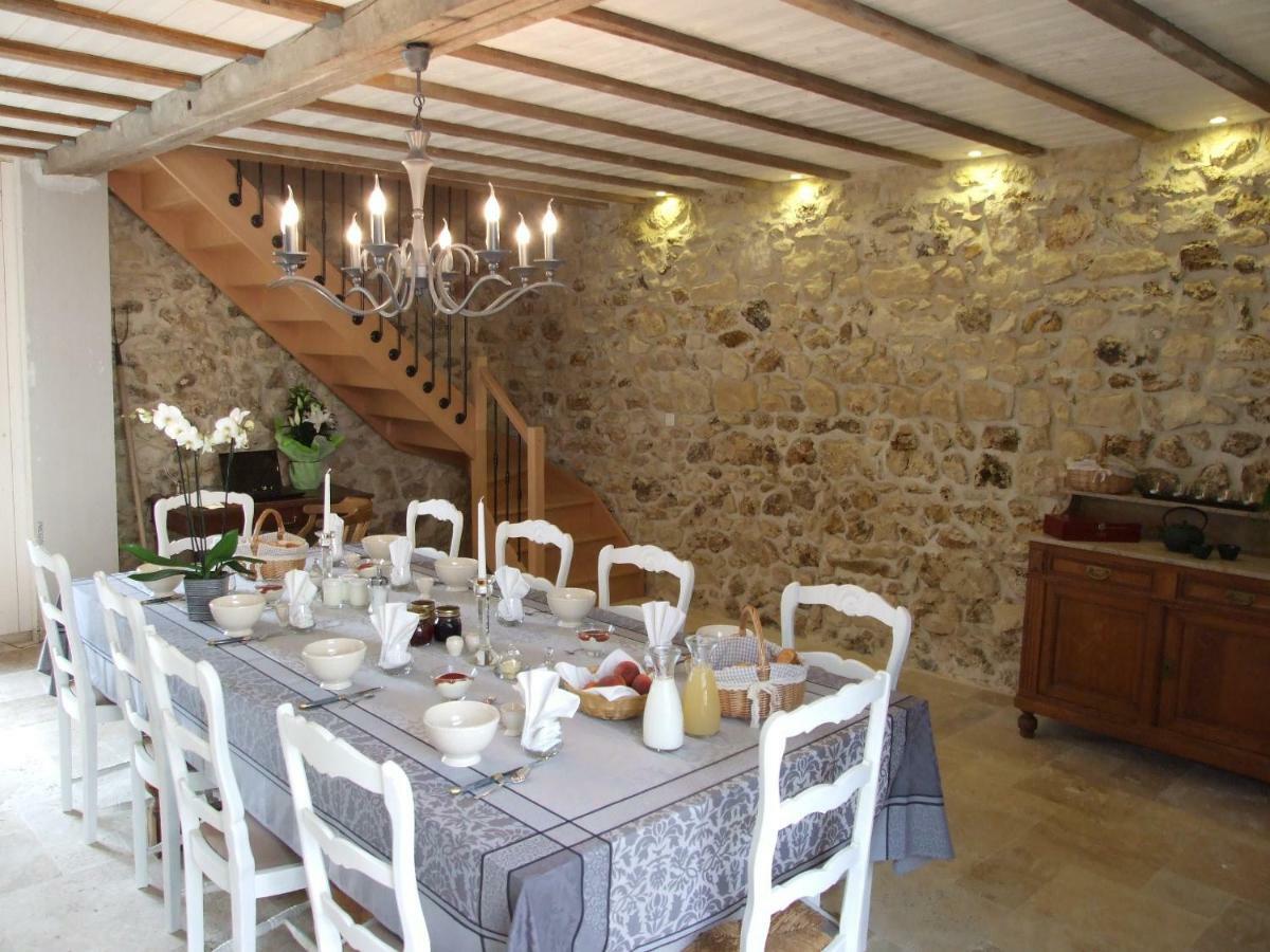 Les Mille Et Une Pierres Bed and Breakfast Mareuil-le-Port Buitenkant foto